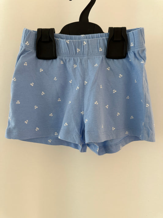 Zweiteiler Sommerset mit kleinen Kirschen