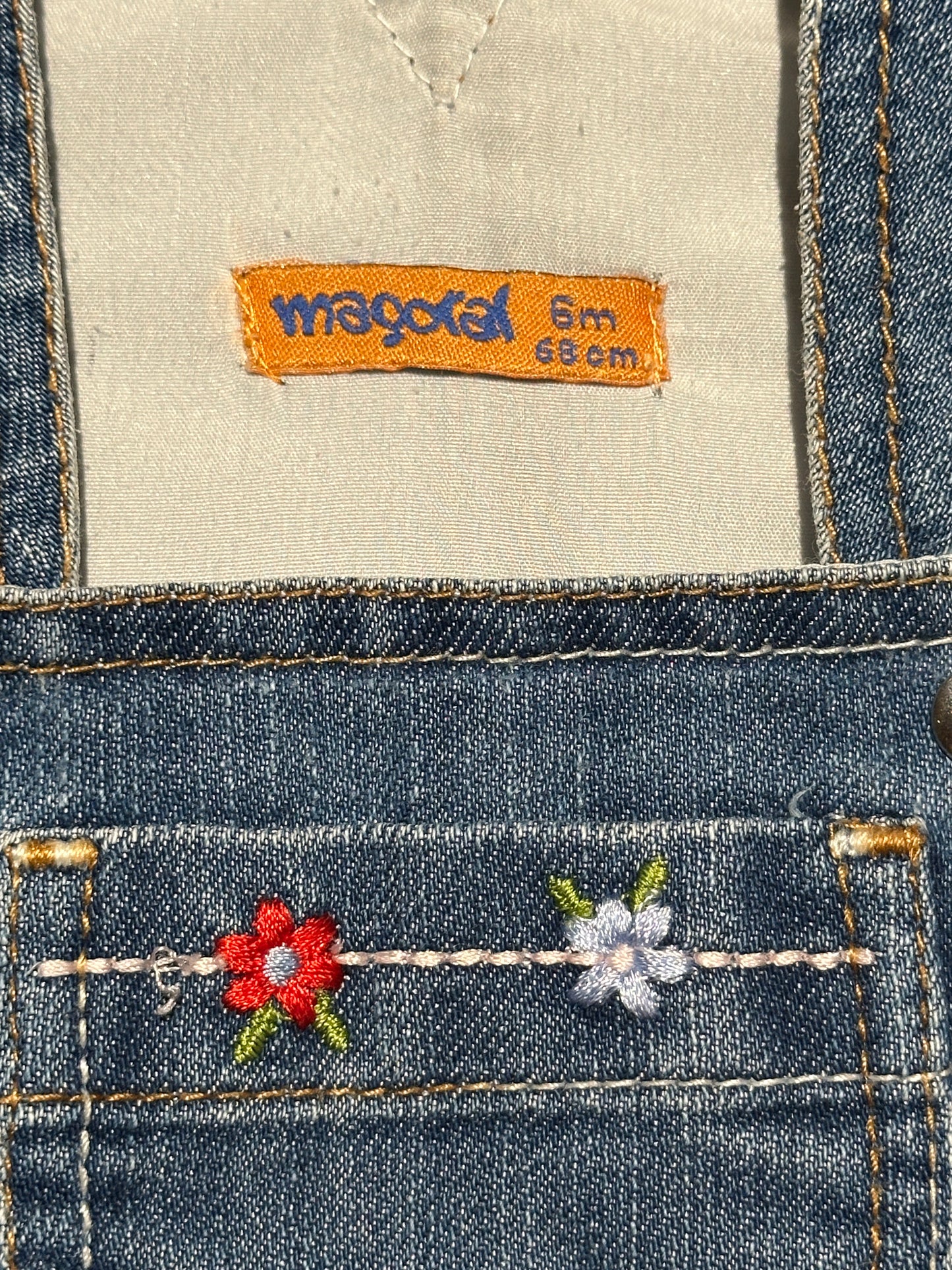 Kleidchen mit Blumen Gr. 68