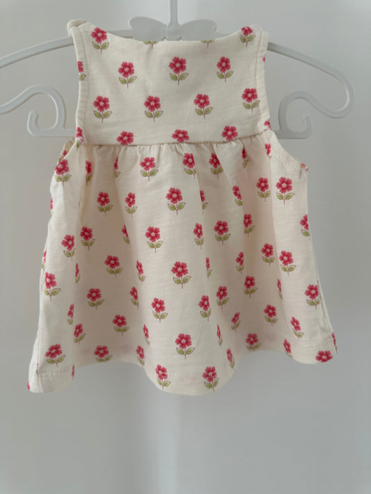 Kleidchen mit Blumen Gr. 62