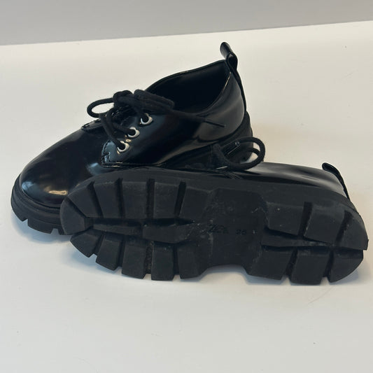 Zara Kinder Schnürschuhe Schwarz Gr. 25