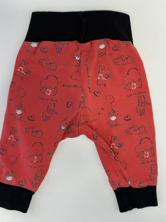 Baby Jogginghose mit Bärenprint Rot/Schwarz Gr. 68