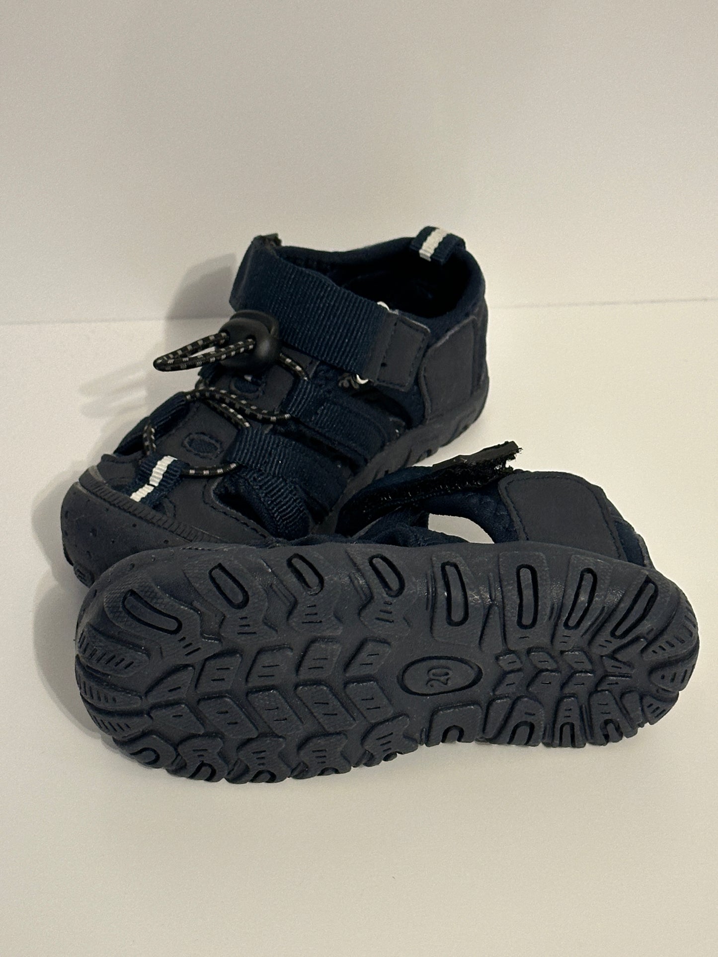 Offene Schuhe Gr. 20