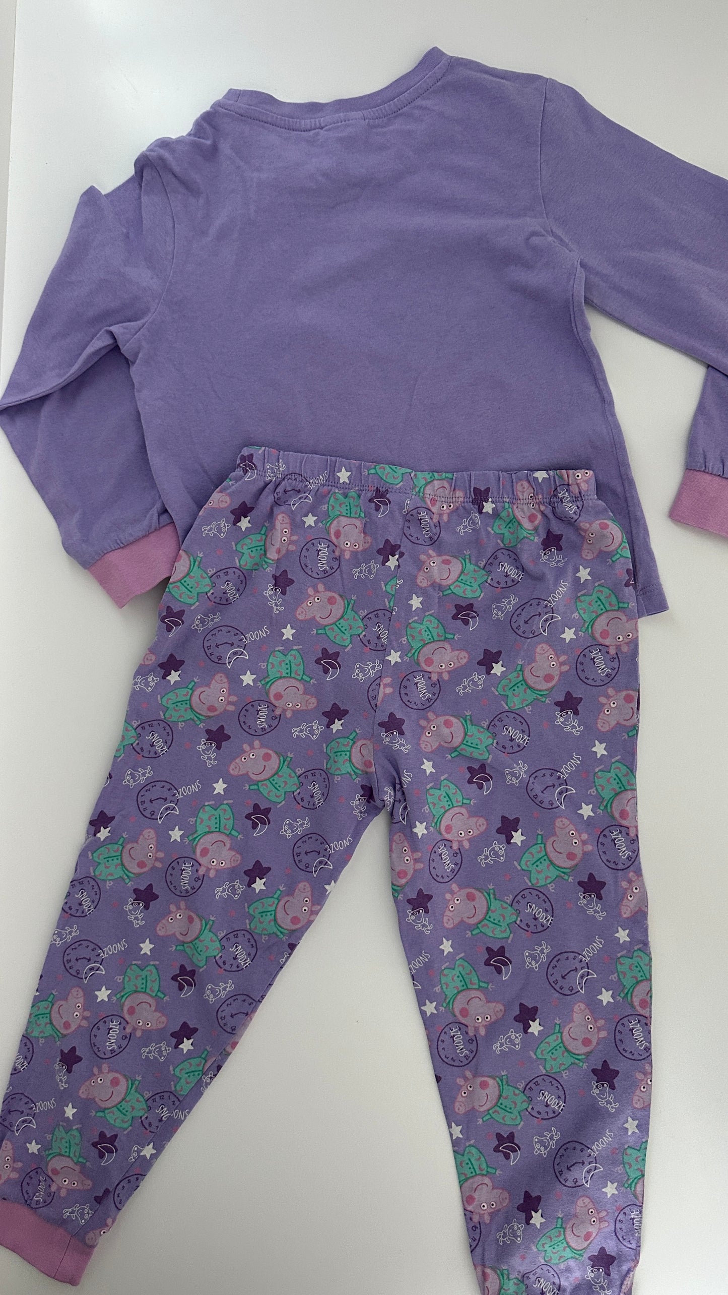 Peppa Wutz Kinder Schlafanzug Gr. 110/116 – Lila 2-teilig aus Baumwolle
