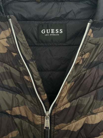 Winterjacke mit Militärmuster GUESS Gr. 164/S