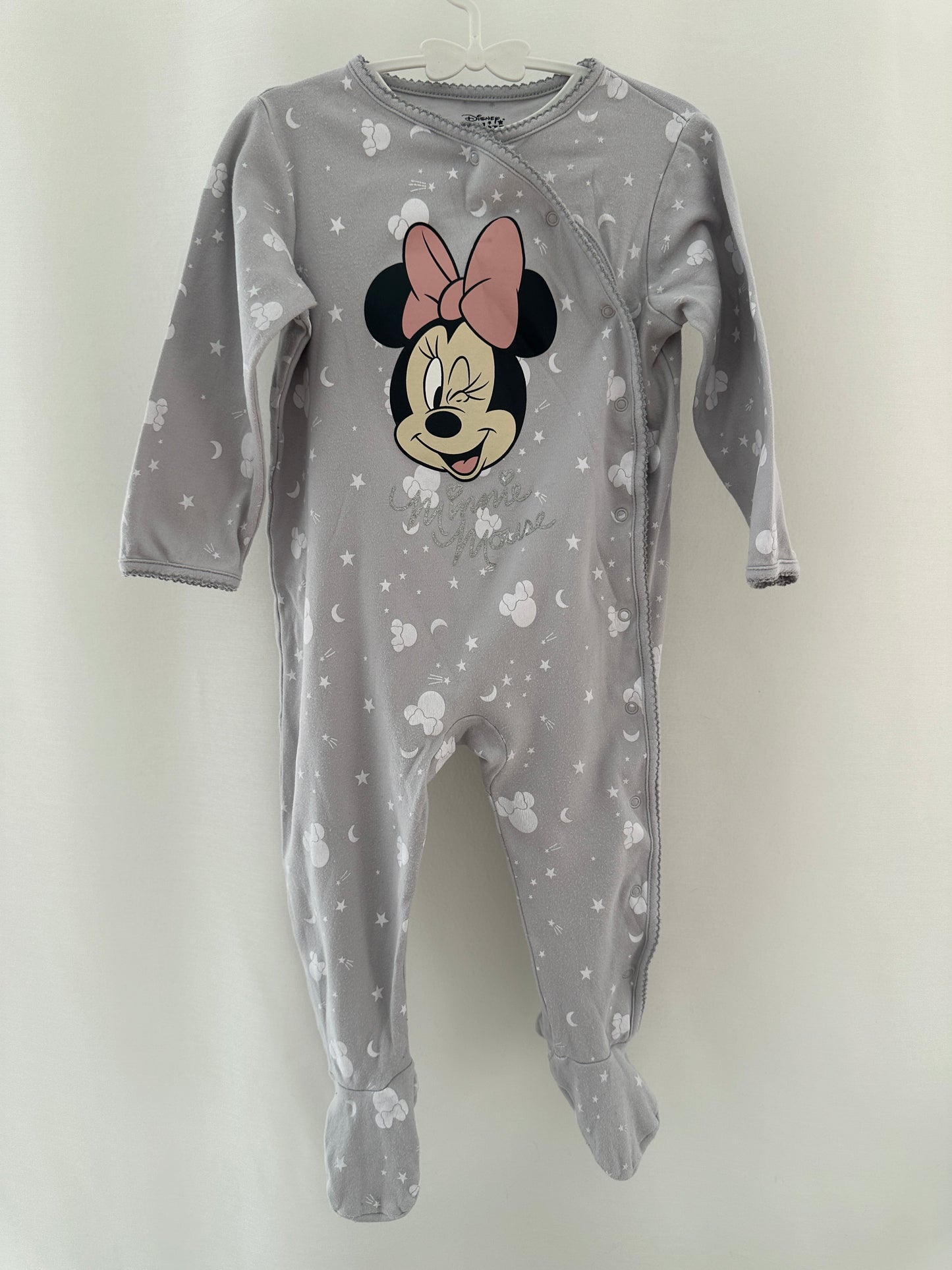 Pyjama Einteiler mit weissen Herzen Gr. 92