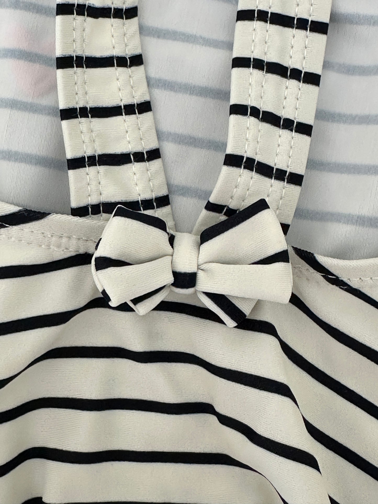 Badeanzug mit Herz Gr. 62