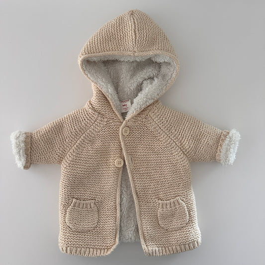 Seed Heritage Baby Strickjacke mit Kapuze Beige – Gr. 50/56 (Newborn)
