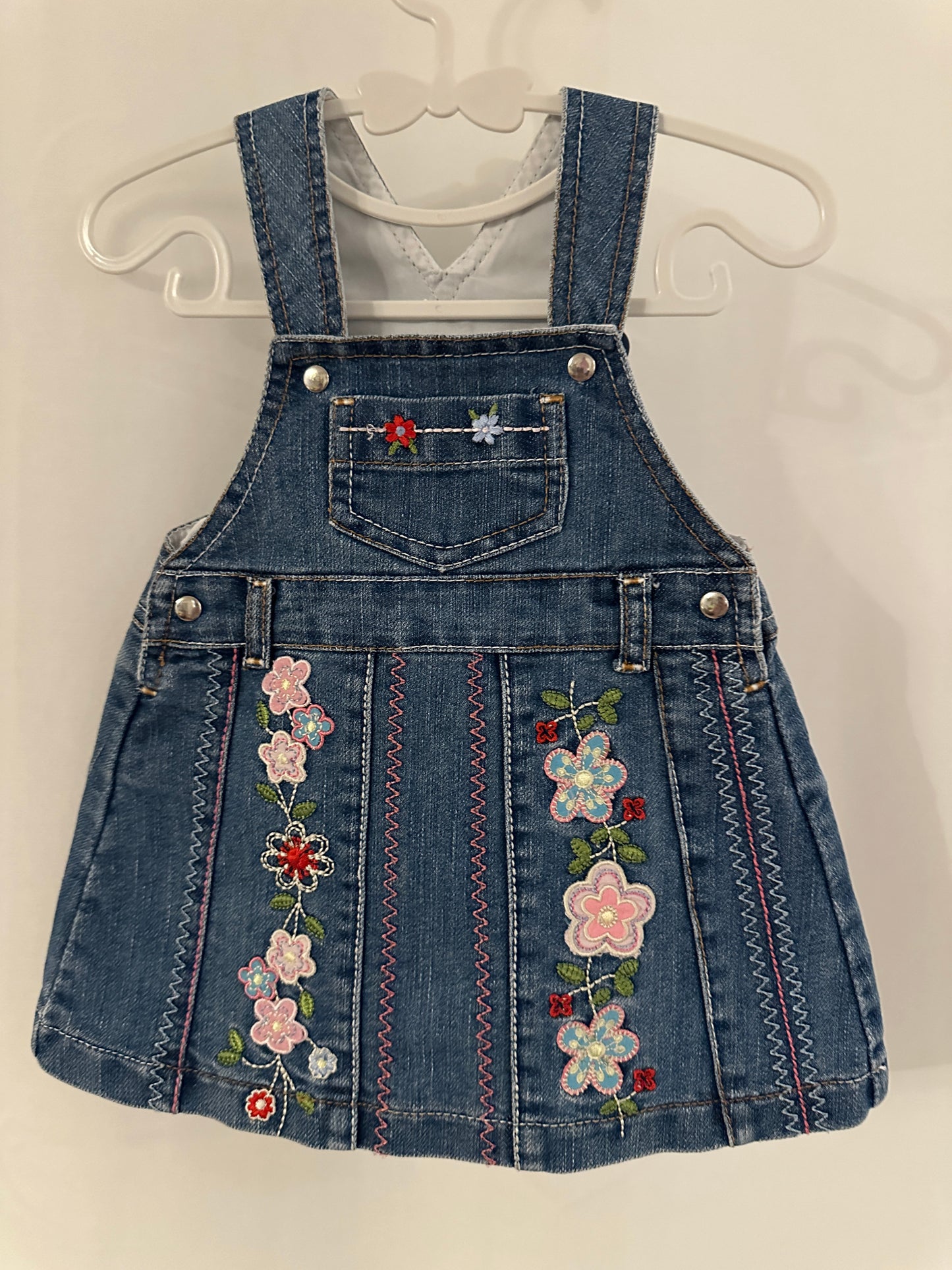 Kleidchen mit Blumen Gr. 68