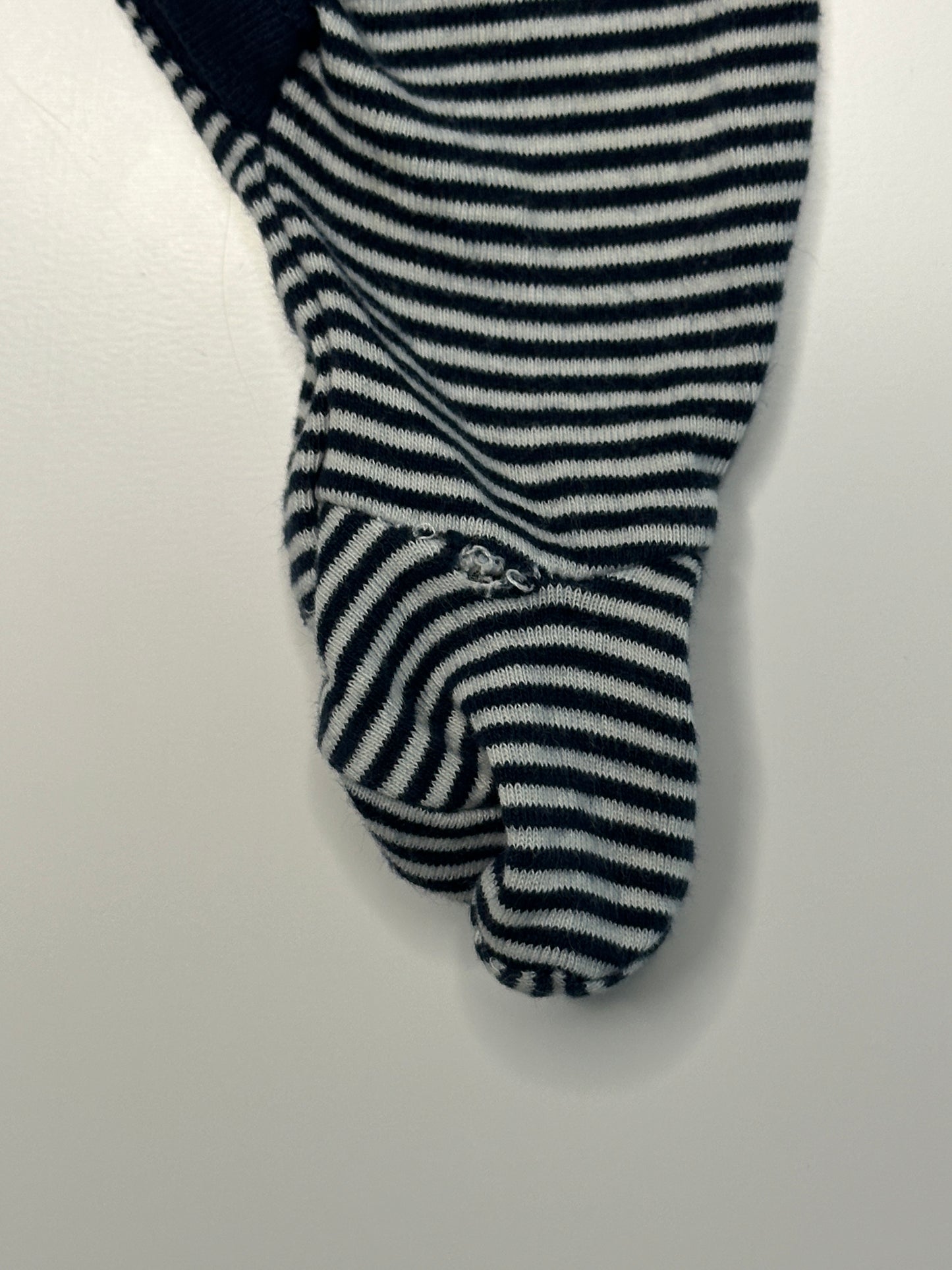 Strampler gestreift Gr. 50/56