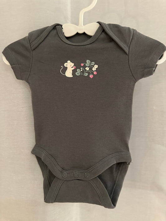 Kurzarmbody mit Maus