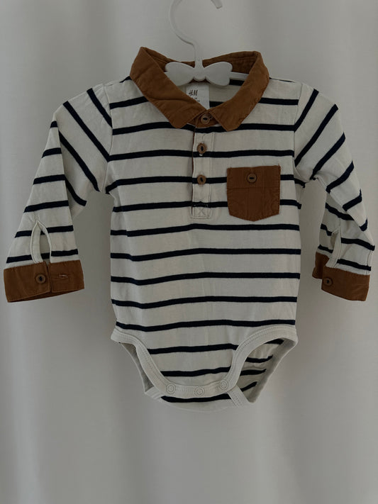 Kurzarmbody mit Kragen Gr. 68