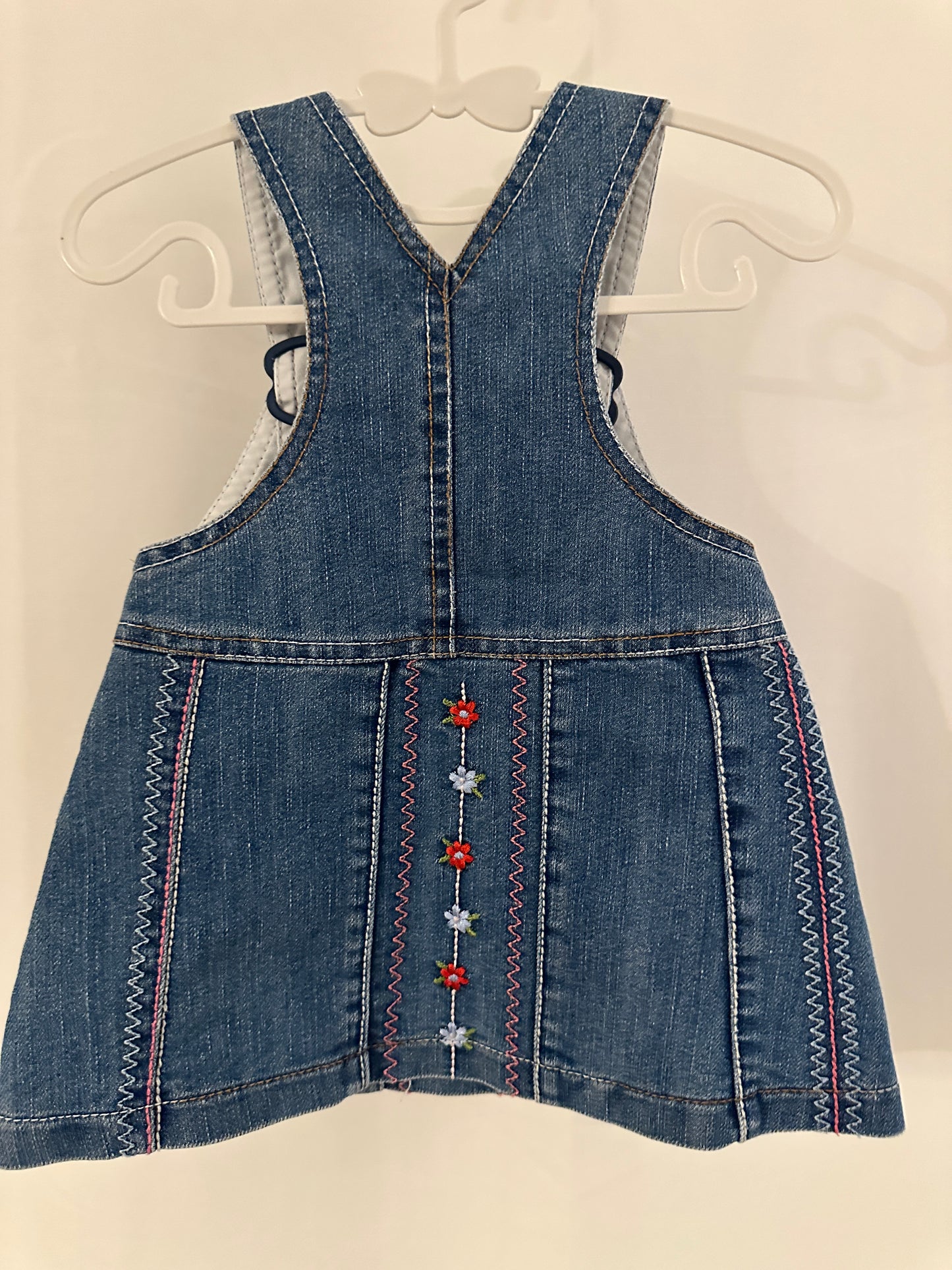 Kleidchen mit Blumen Gr. 68