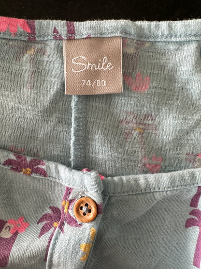 Einteiler mit kurzen Hosen Gr. 74/80