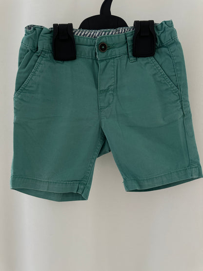 Kurze Hose / Shorts Gr. 86