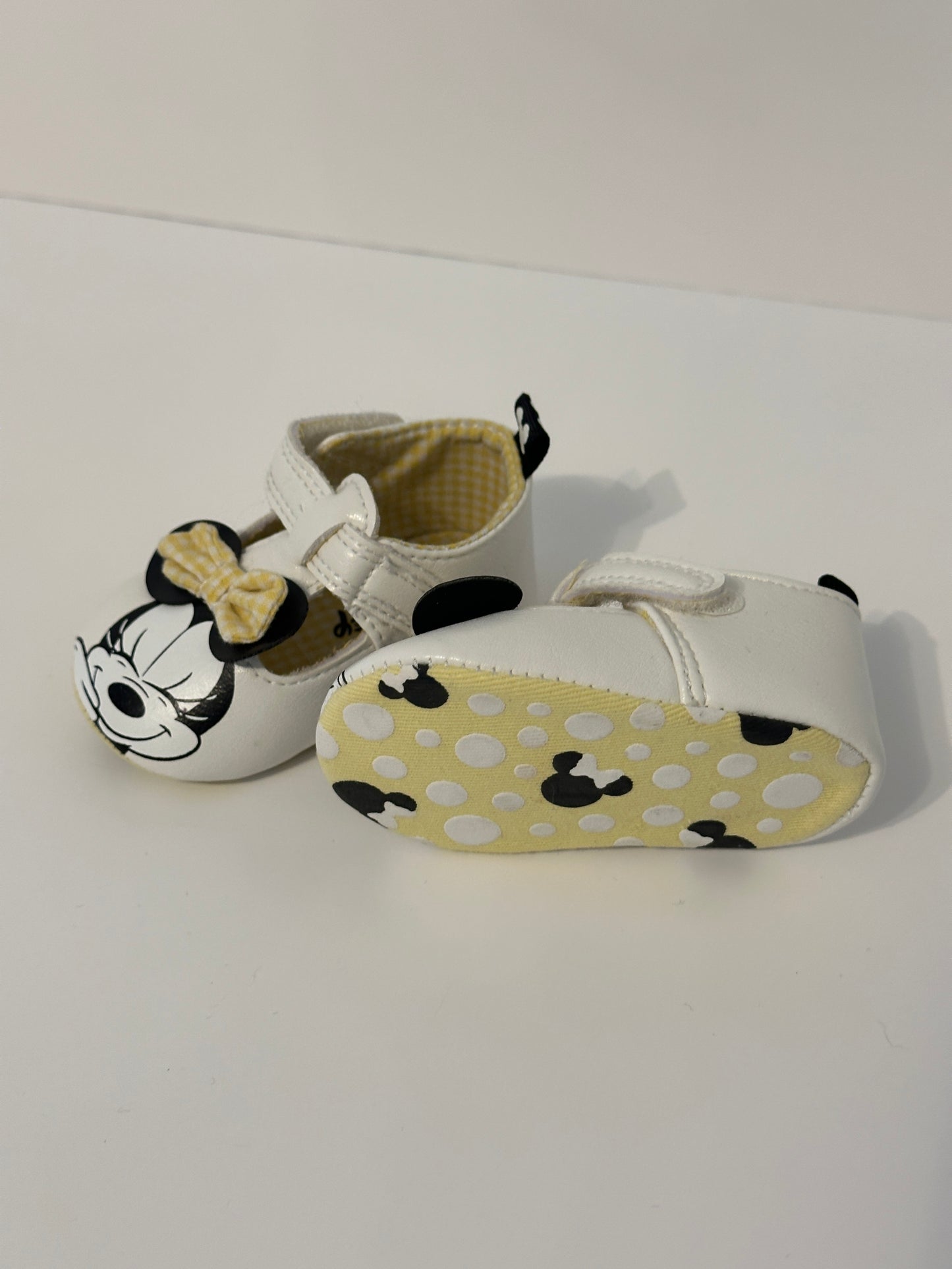 Schuhe Minnie Maus Gr. 16