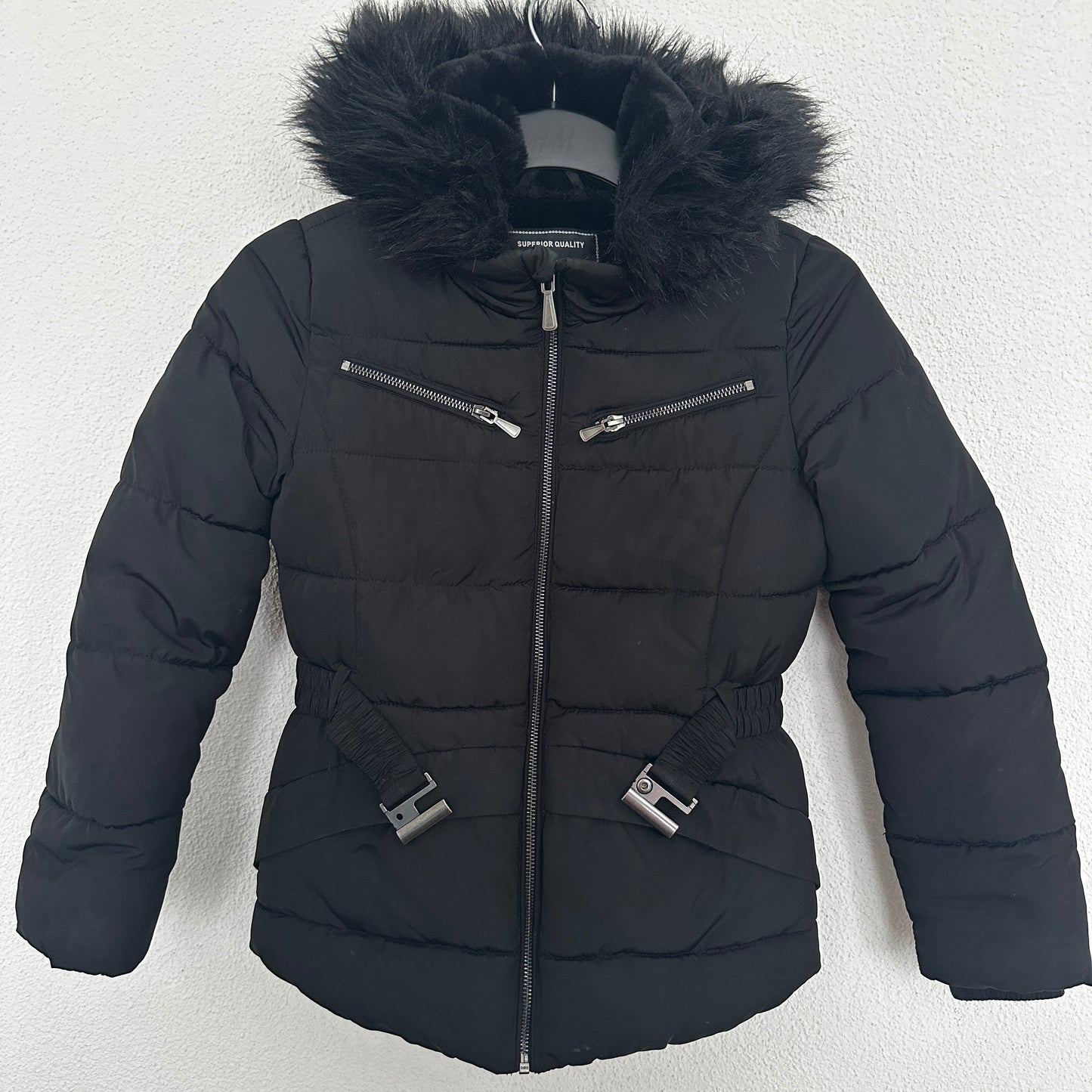 Winterjacke mit schwarzem Fell Gr. 140