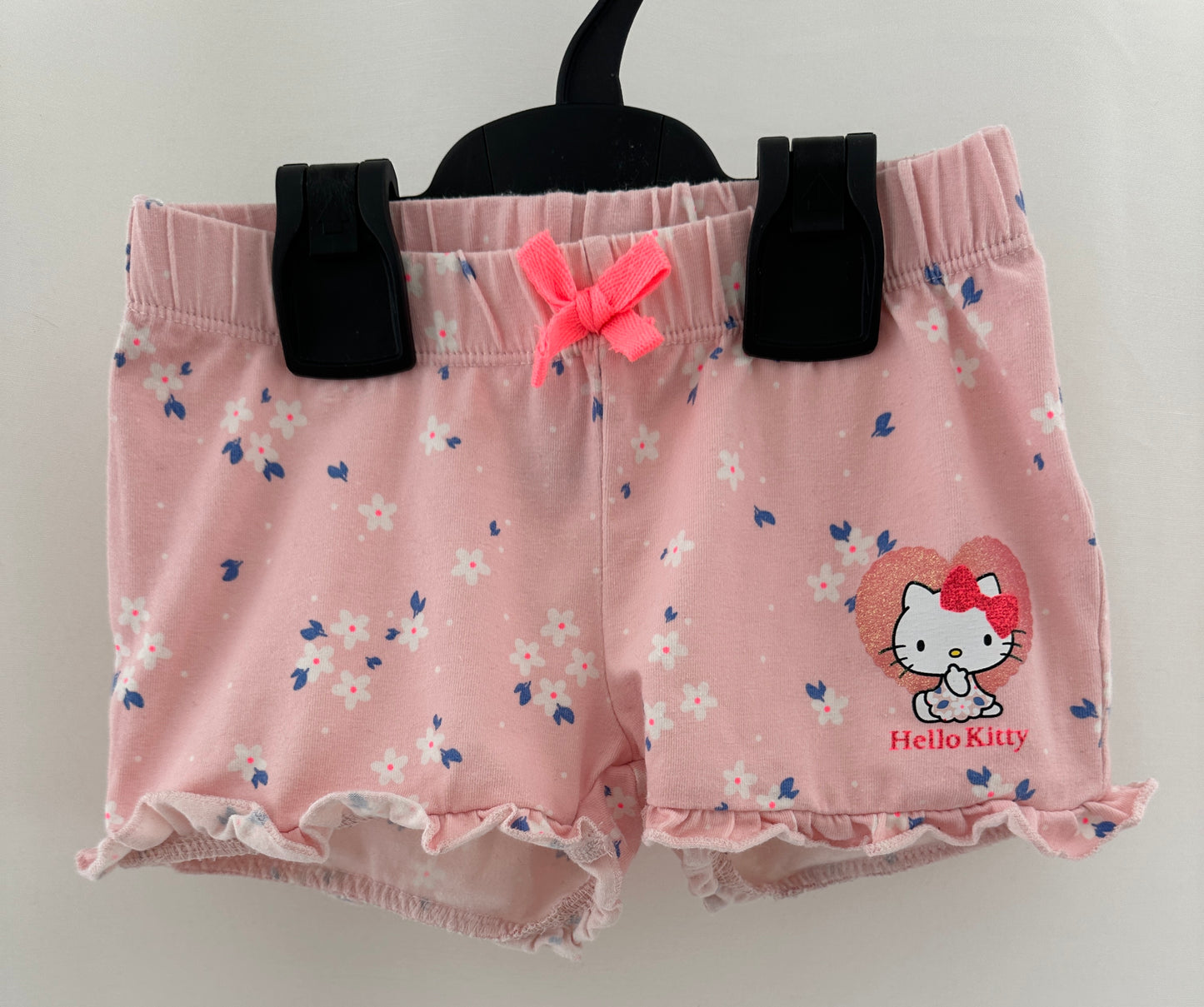 Shorts Hello Kitty mit Blümchen Gr. 104