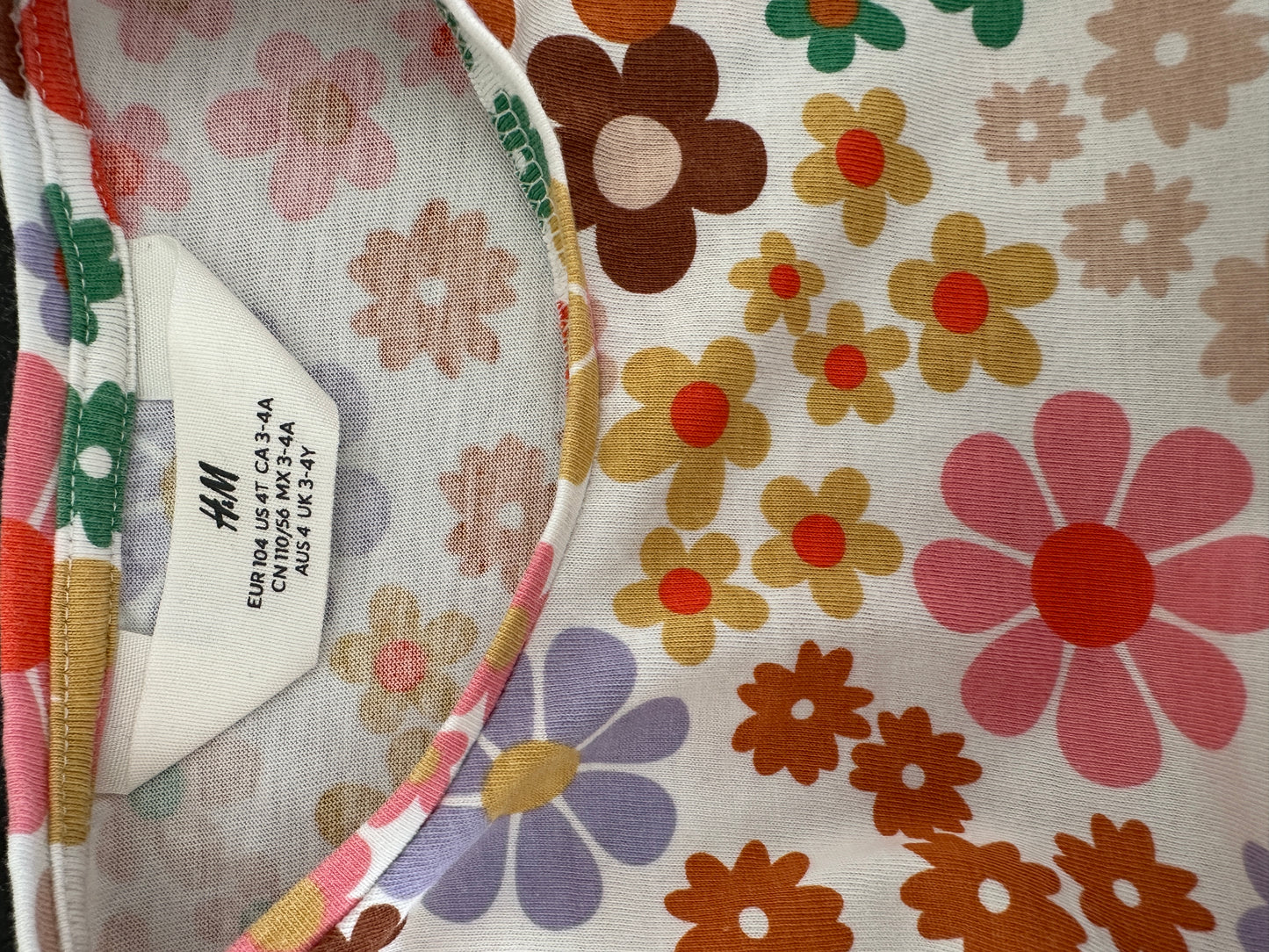 Top & Hose Set mit farbigen Blumen Gr. 98/104