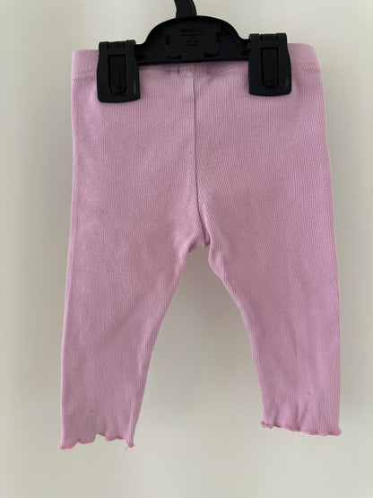 Stoffhose mit kleiner Tasche