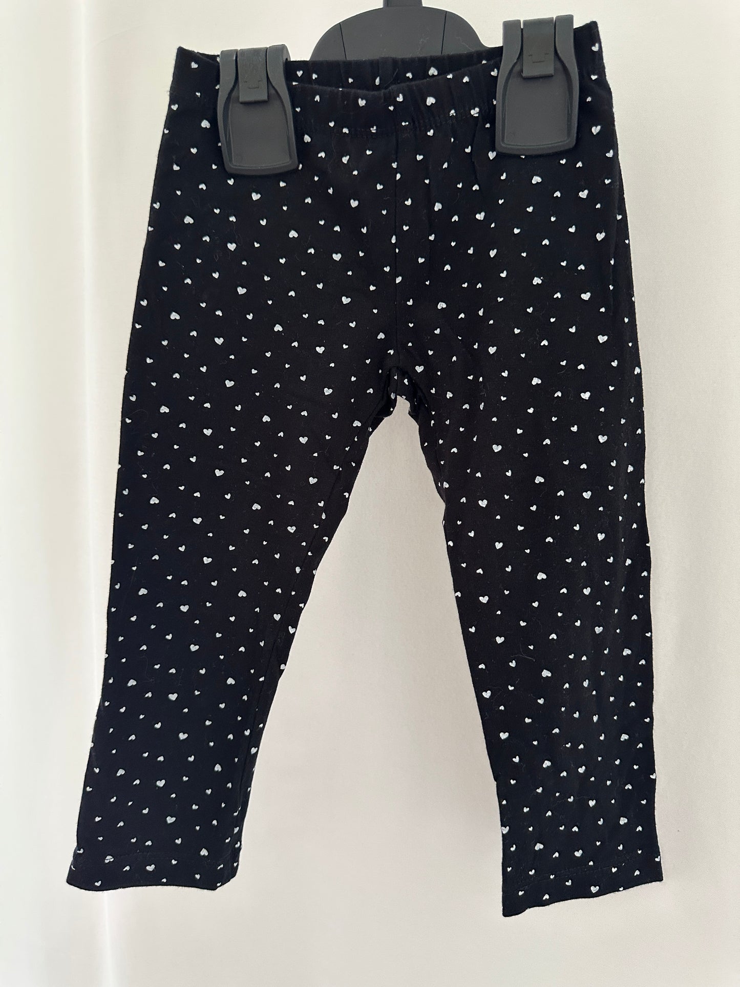 Leggings mit Herzen Gr. 104