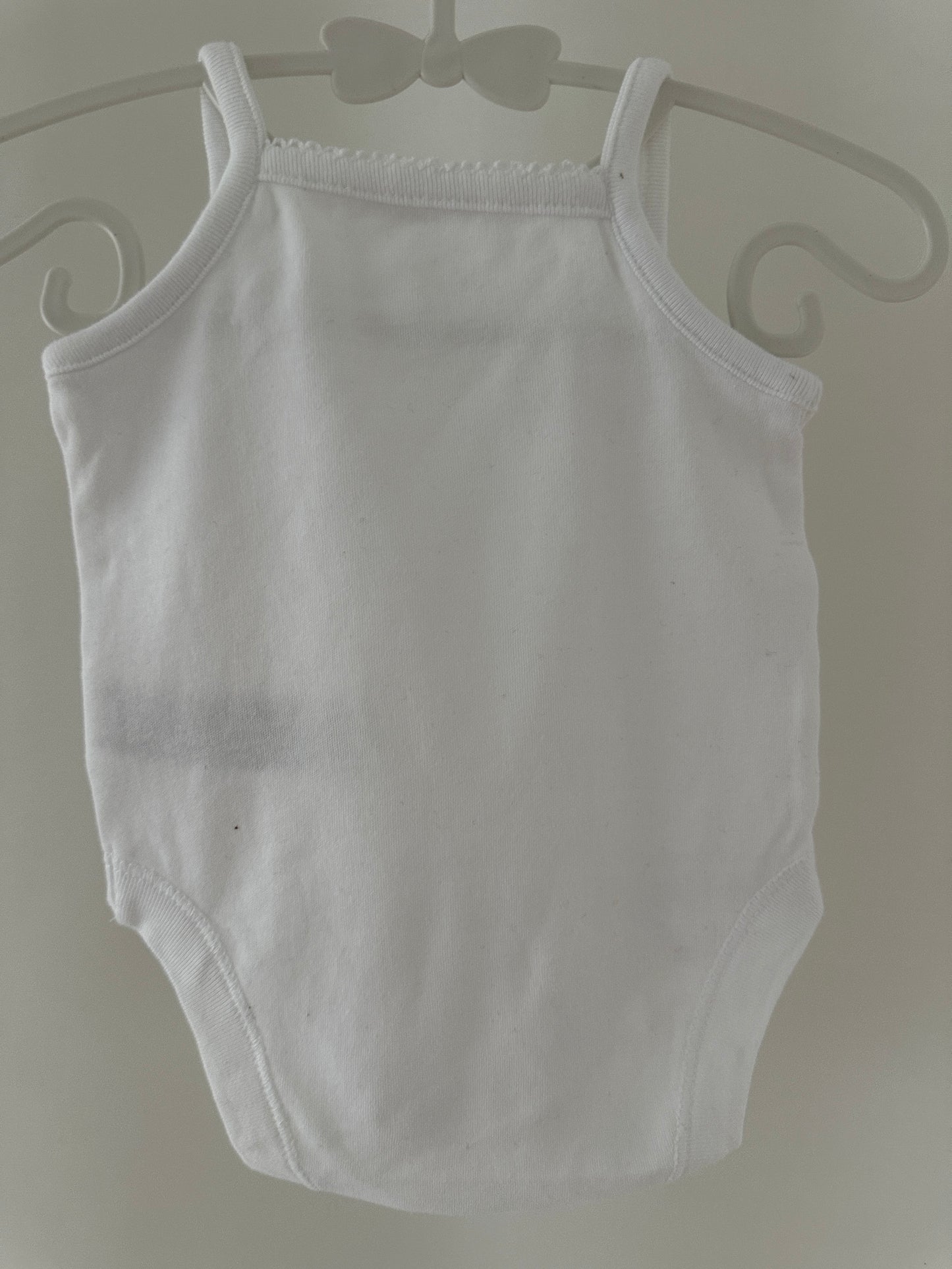 Unterhemd mit Schlaufe