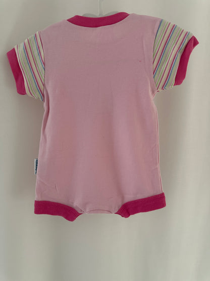 Pyjama kurzarm mit Schmetterling Gr. 62/68