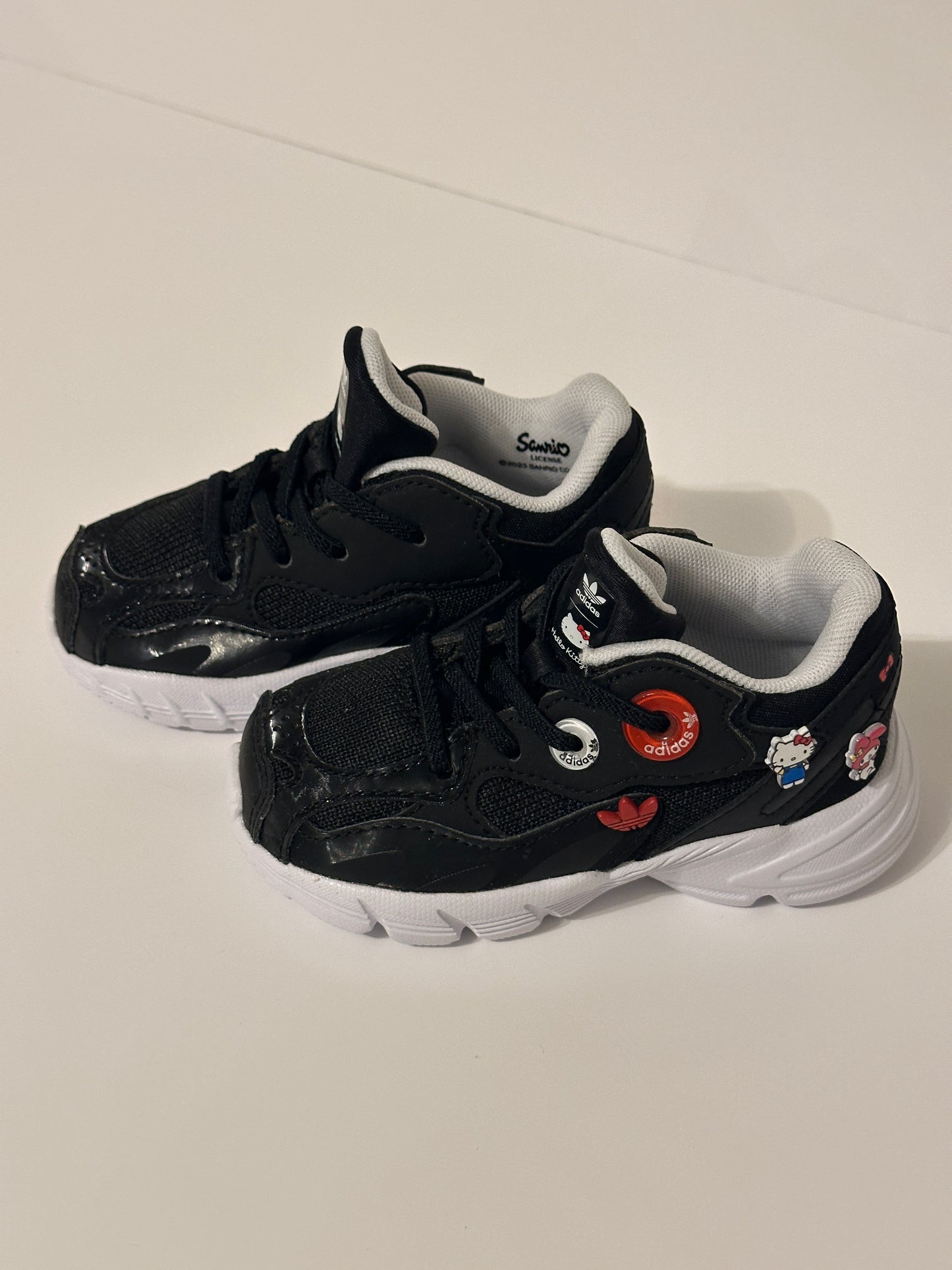 Schuhe Adidas Astir (ungetragen) Gr. 21