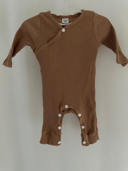 Strampler langarm mit Knöpfen 1-3 Monate