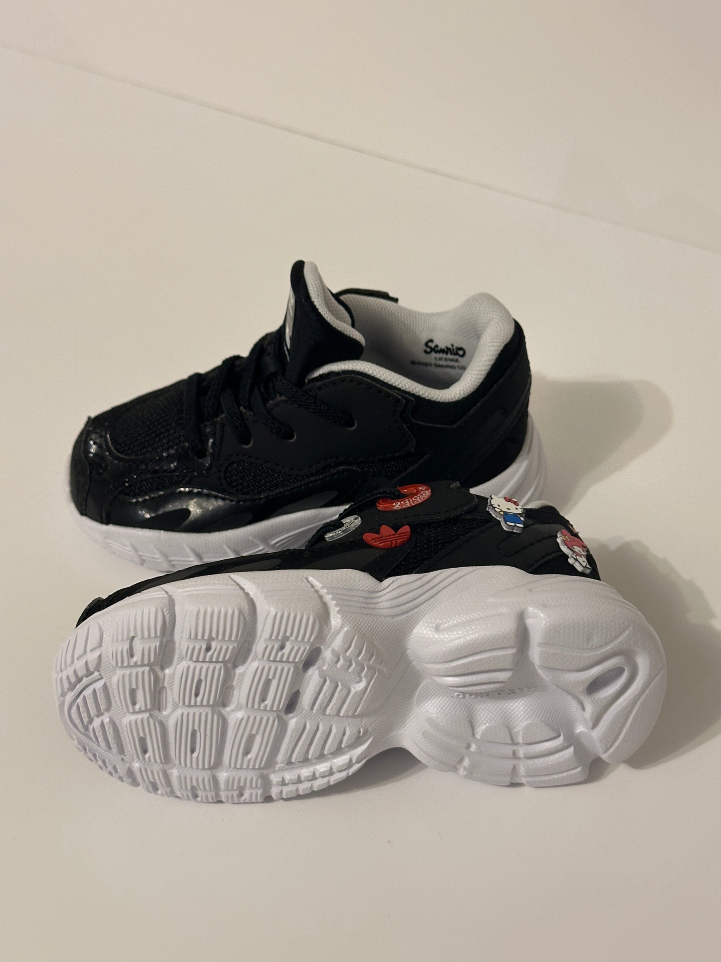 Schuhe Adidas Astir (ungetragen) Gr. 21