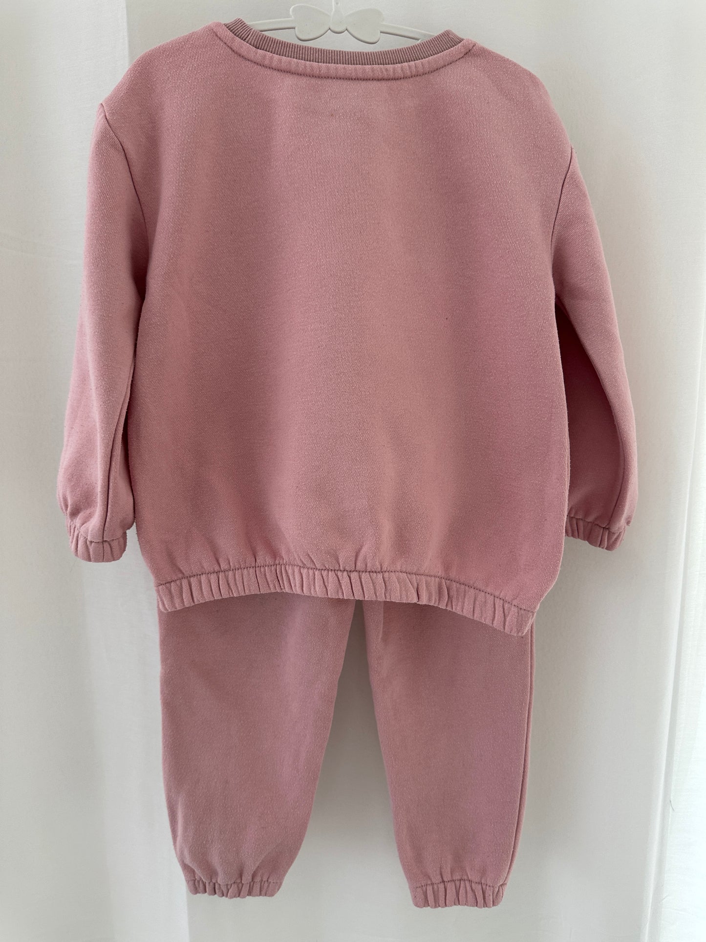 Jogginghose und Pullover Set Gr. 98