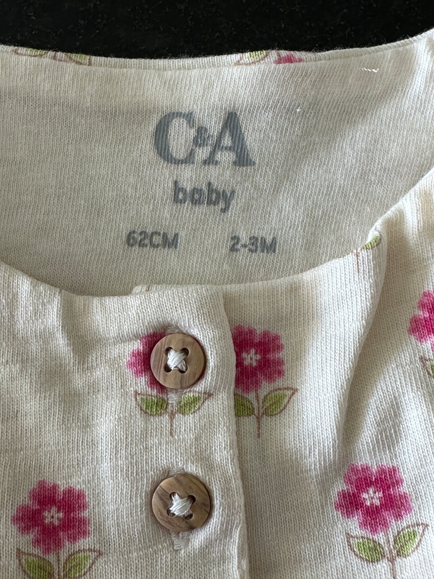 Kleidchen mit Blumen Gr. 62