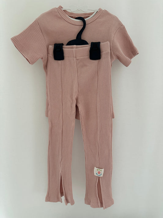 T-Shirt + lange Hose Set Gr. 98/104