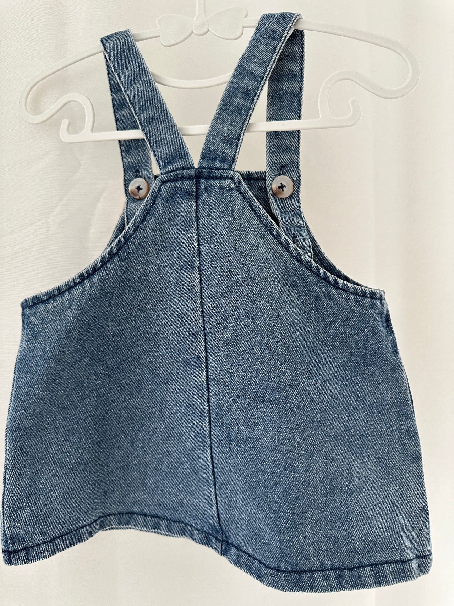 Jeans Latzhose mit Teddy