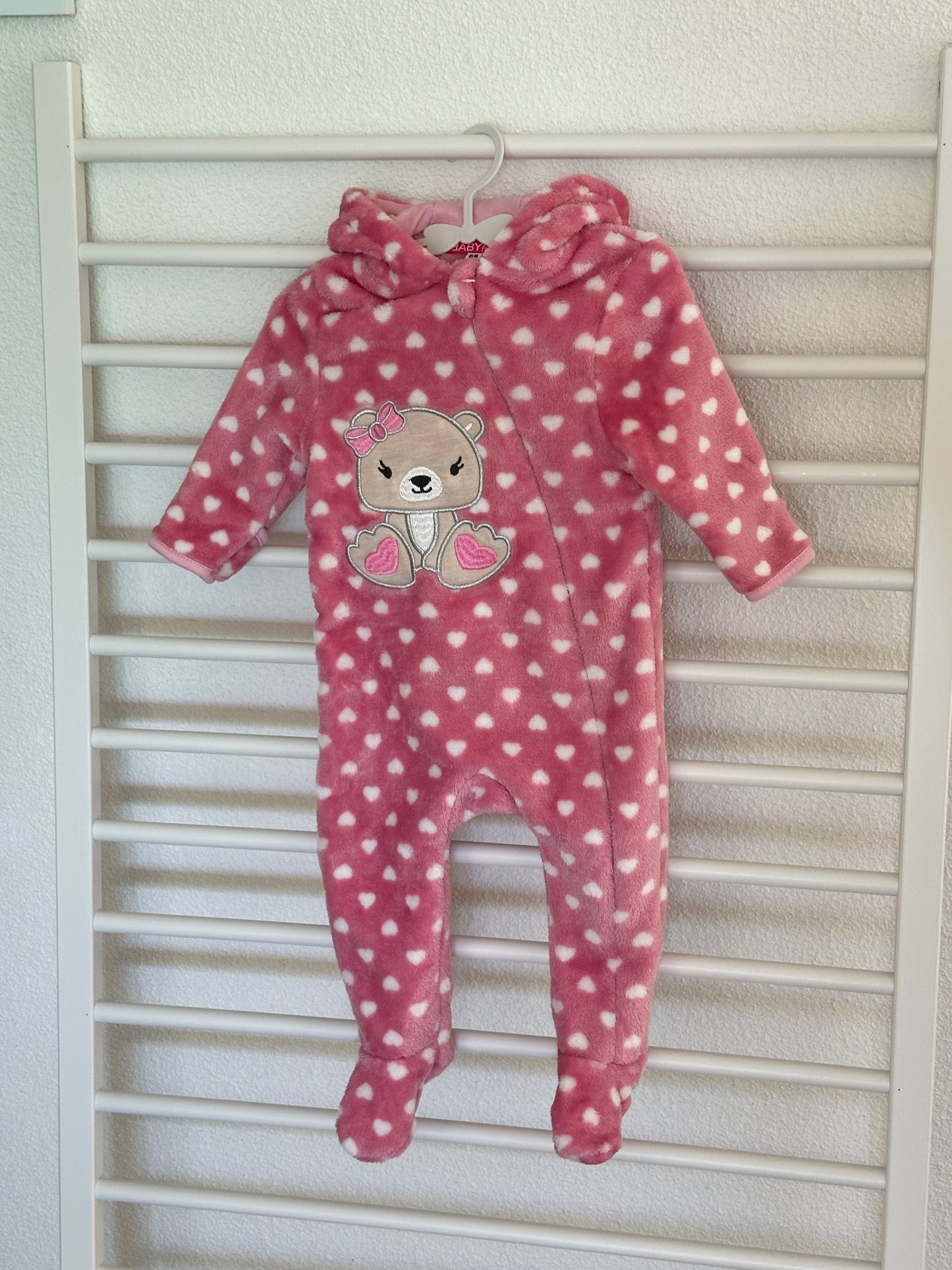 Kuscheliger Overall mit Teddy