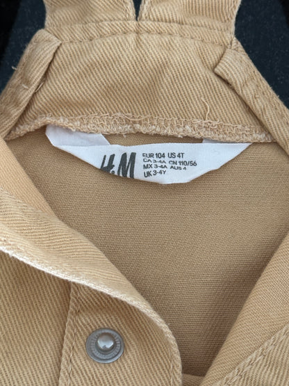 Latzhosen-Kleid Gr. 104