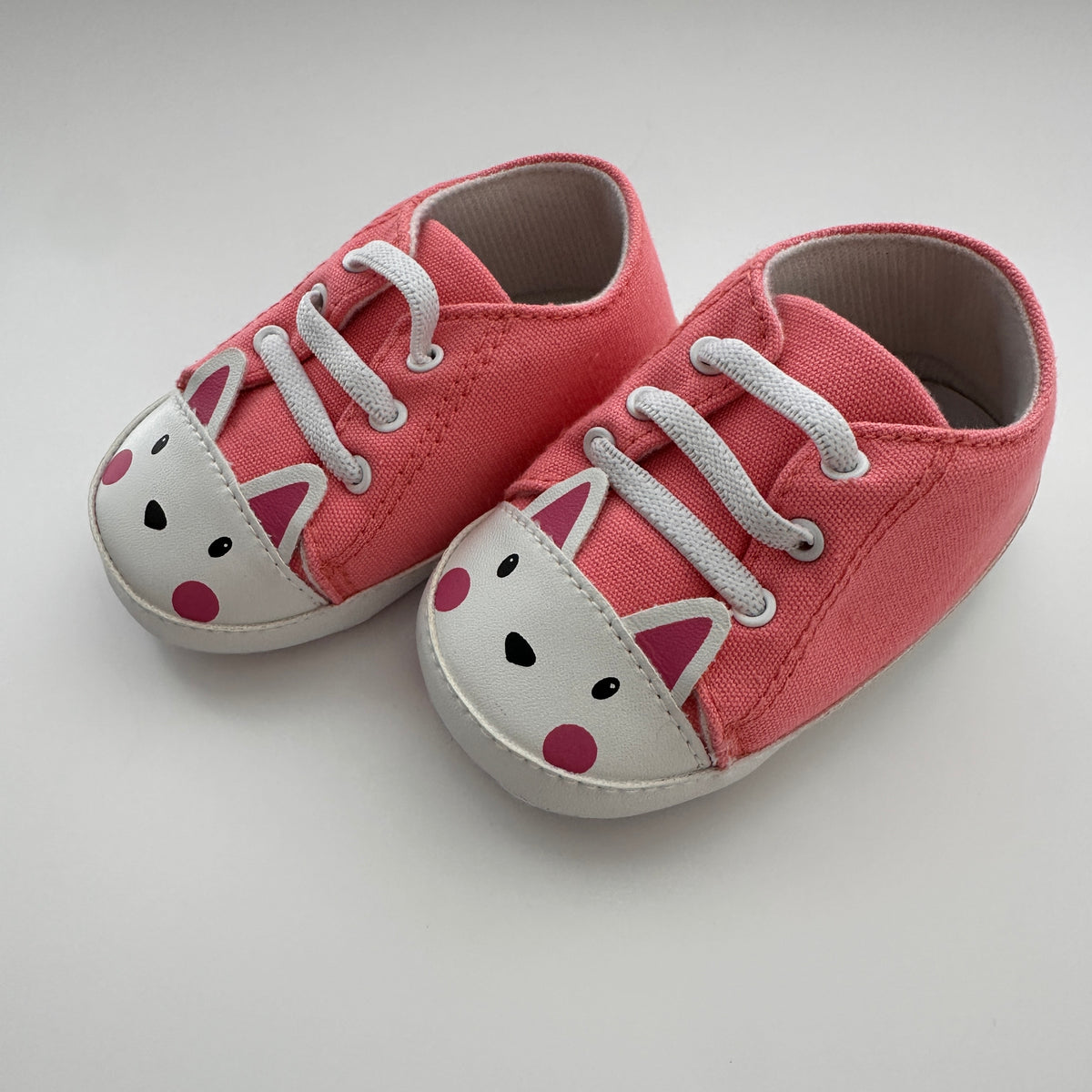 Baby Sneakers Rosa mit Tiermotiv – Grösse 0–12 Monate