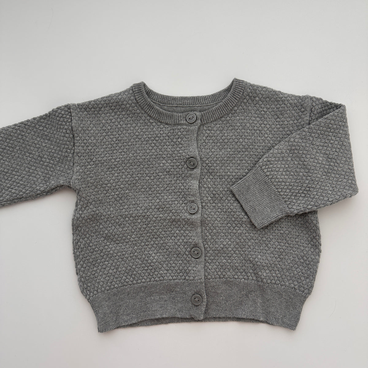 H&M Baby Strickjacke Grau mit Strukturmuster – Grösse 68