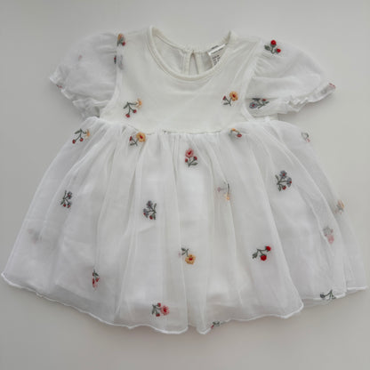 H&M Baby Tüllkleid Weiss mit Blumenstickerei – Grösse 68