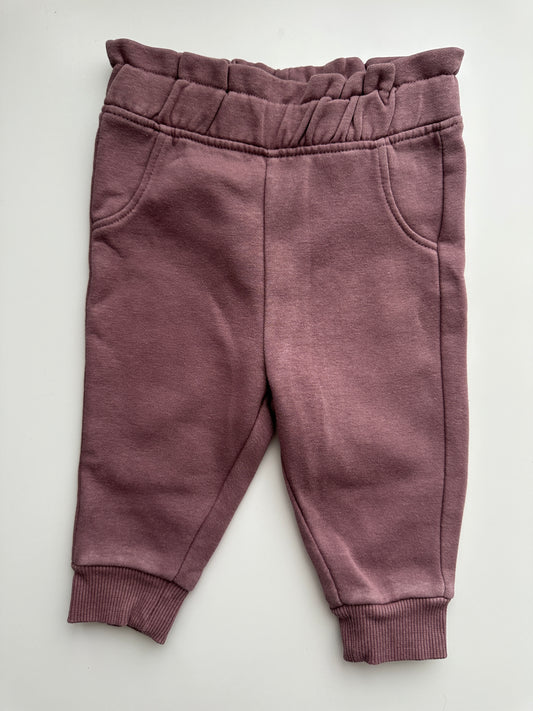Baby Jogginghose Altrosa Gr. 62/68 mit Rüschenbund