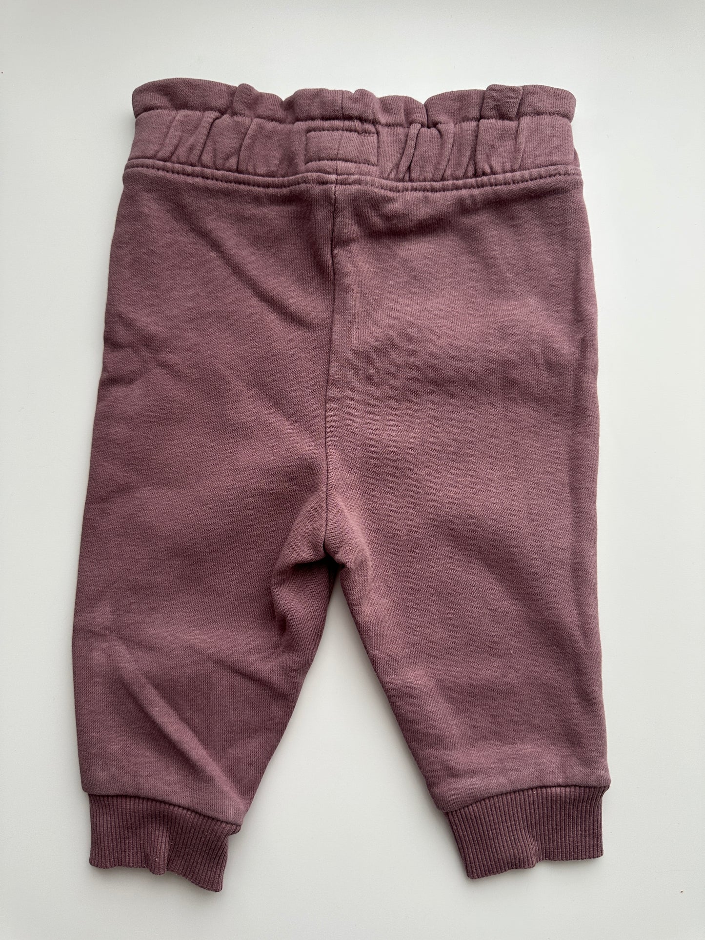 Baby Jogginghose Altrosa Gr. 62/68 mit Rüschenbund
