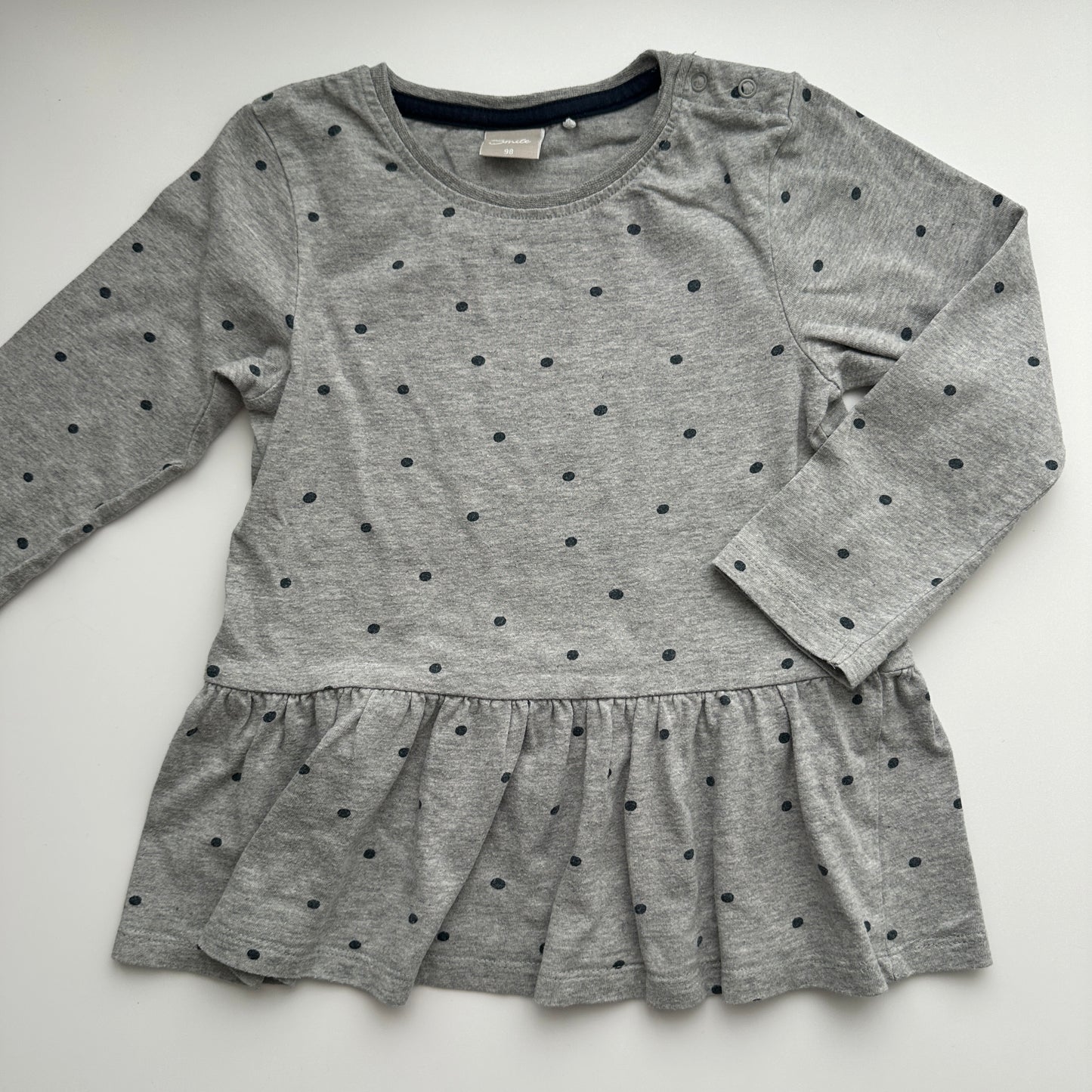 Smile Kleid Grau Gepunktet Gr. 98 – Langarm mit Volantsaum
