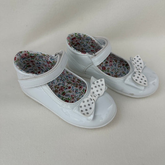 Festliche Mädchen Ballerinas Weiss mit Schleife Gr. 21