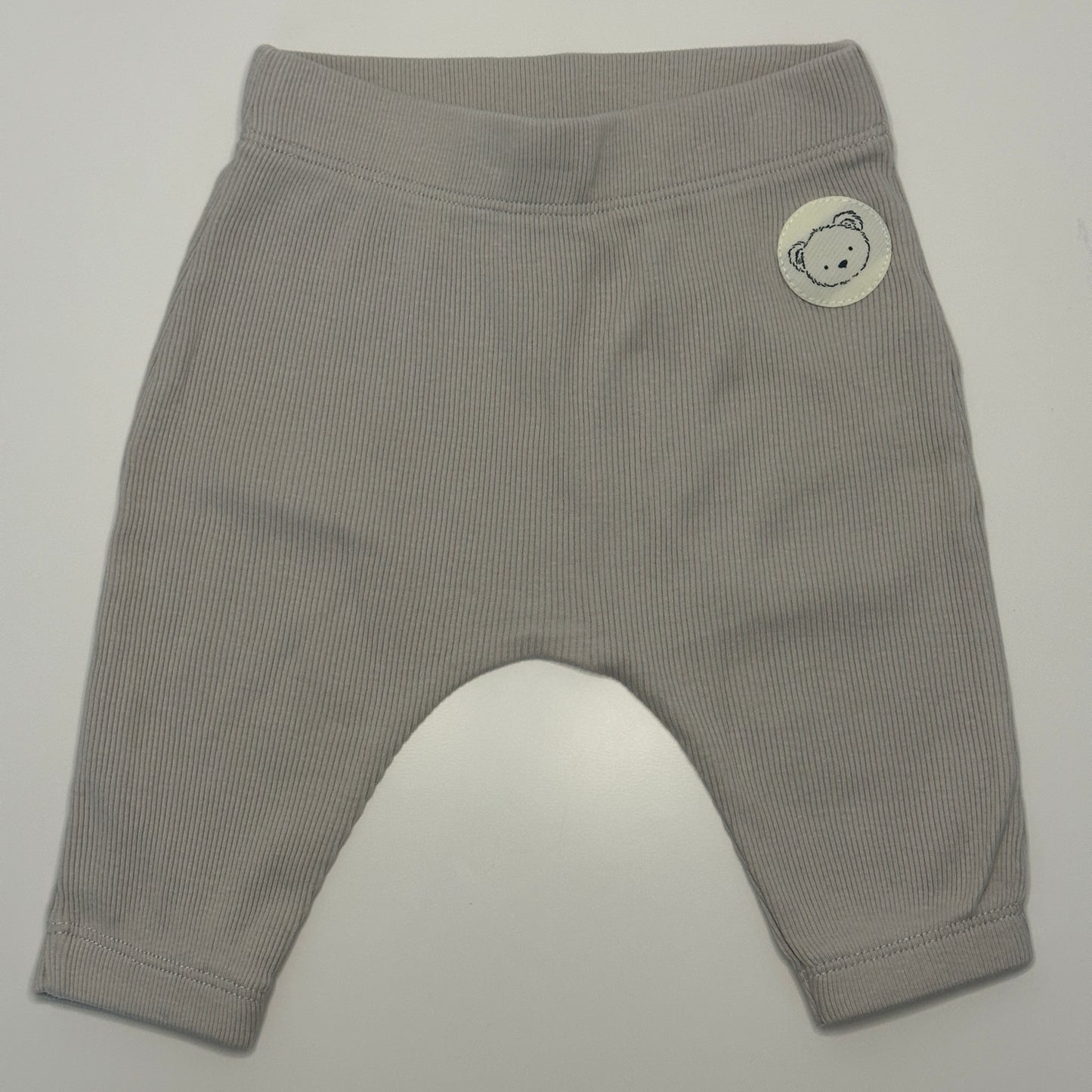 Babyhose Strick Grau mit Bärenmotiv Gr. 62