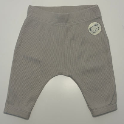 Babyhose Strick Grau mit Bärenmotiv Gr. 62