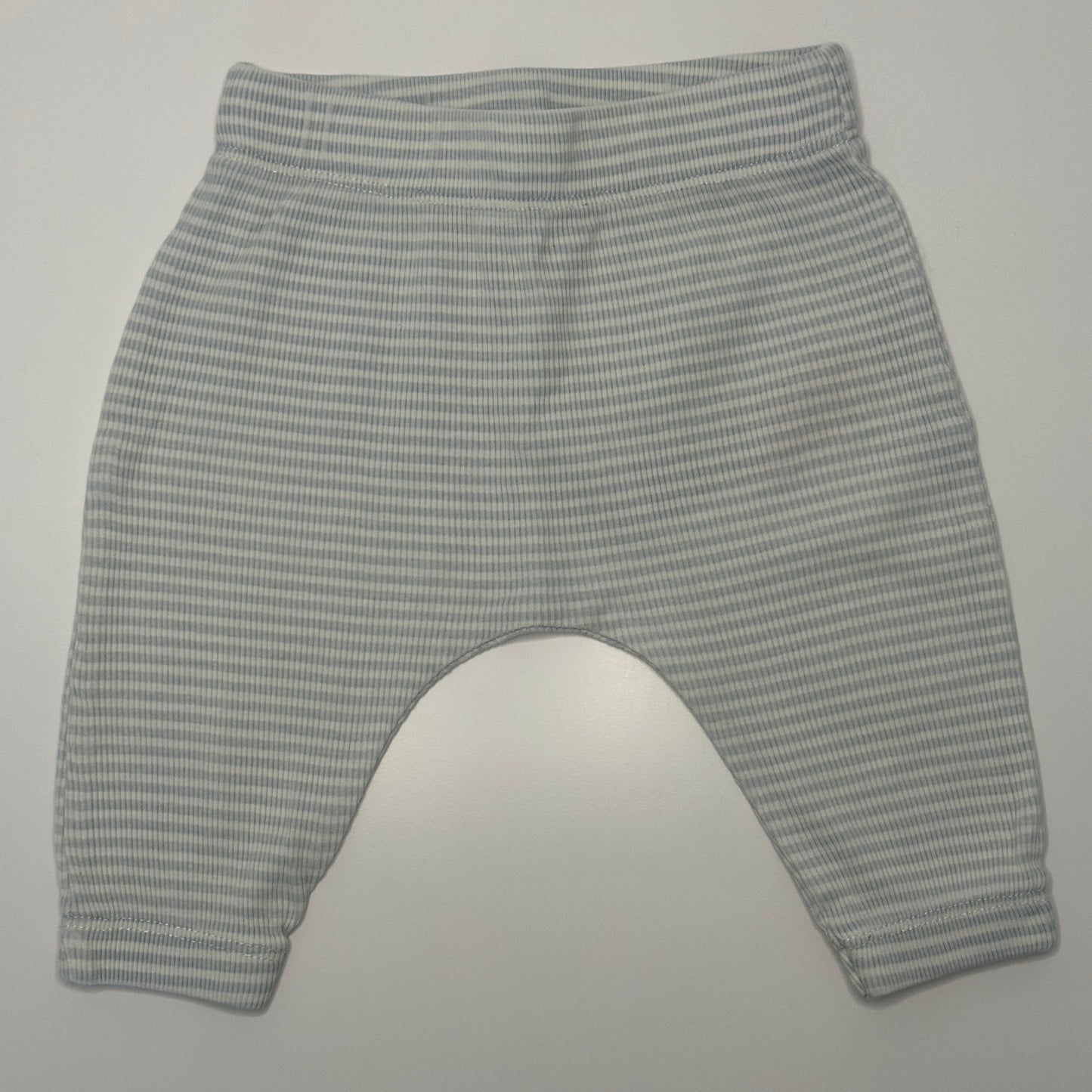 Babyhose Hellgrau-Weiss Gestreift Gr. 62