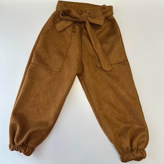 Mädchen Hose Braun mit Bindegürtel Gr. 104