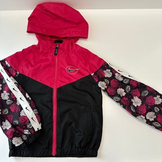 Mädchen Windjacke Pink/Schwarz mit Blumen Gr. 104–110 | Nike
