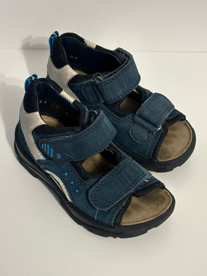 Sandalen Gr. 23
