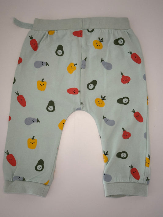 Babyhose mit Gemüse-Motiv Gr. 68