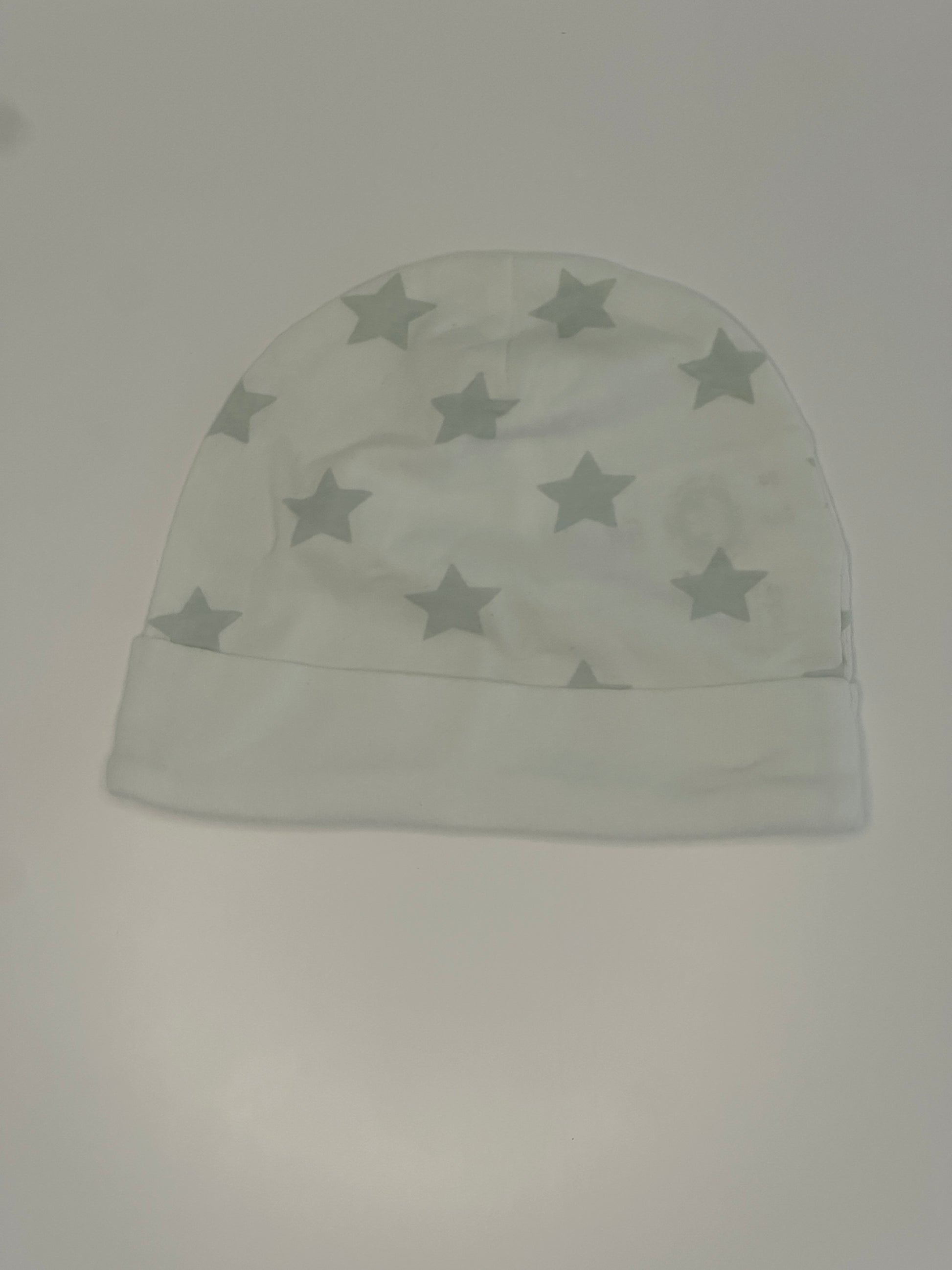 Babymütze mit Sternen